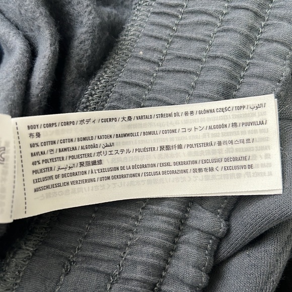 Abercrombie and Fitch Soft Collection dark gray wide leg sweatpants size Large - Picture 9 of 9